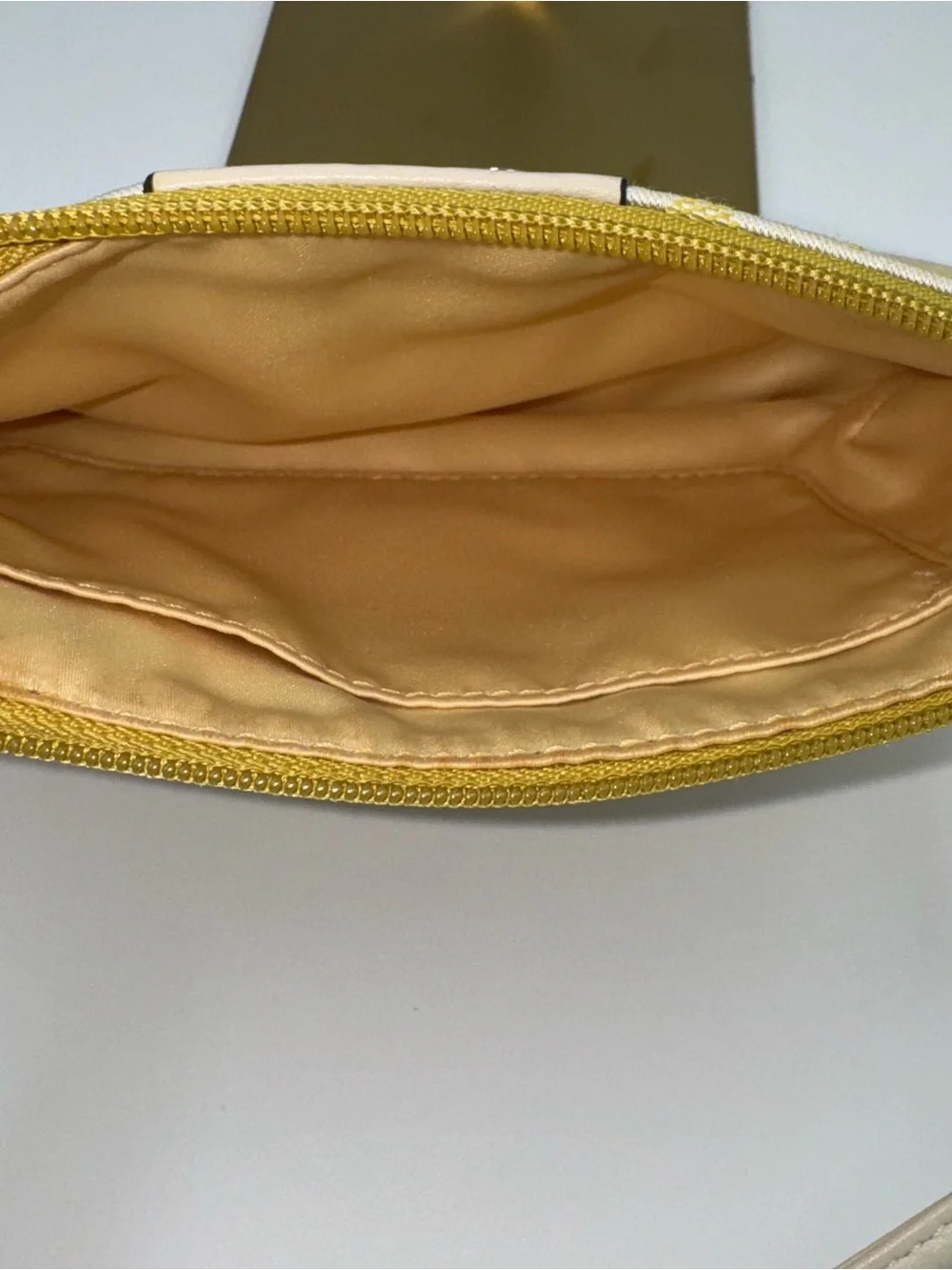 Coach XL Op Art Yellow and Chalk White / Cream Mini Shoulder Bag or Wristlet - Picture 8 of 9